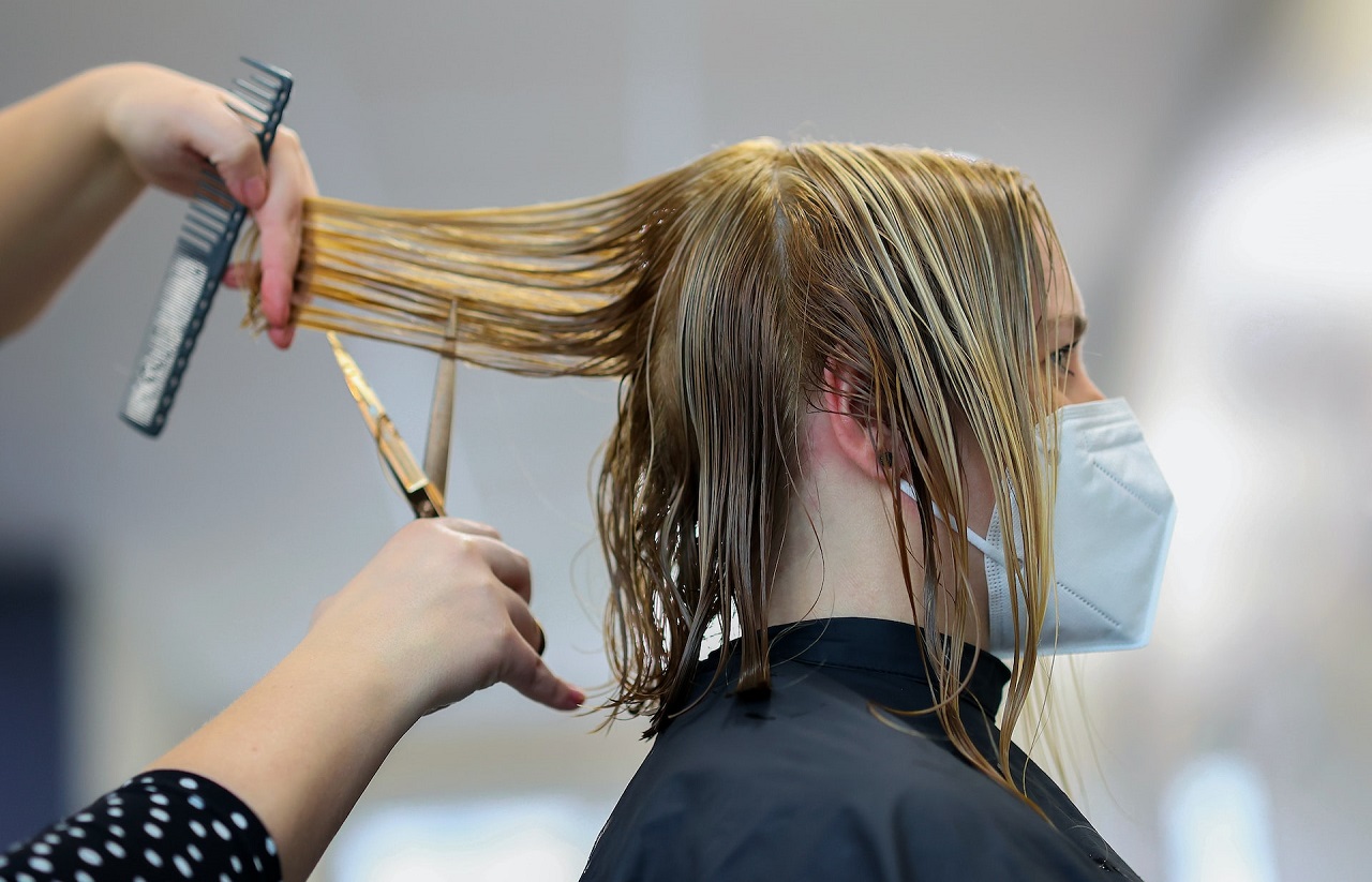 Comment avoir des cheveux lisses ? Nos conseils et astuces