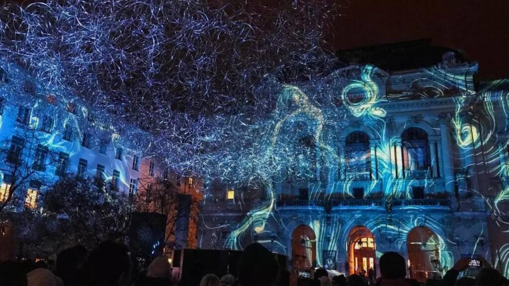 Fête des Lumières à Lyon spectacle lumineux