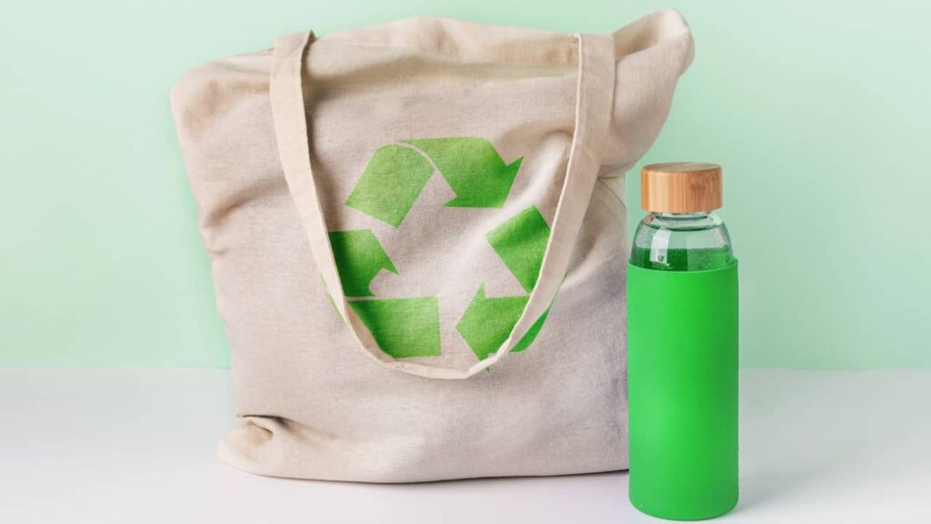 sac en tissu tote bag gourde